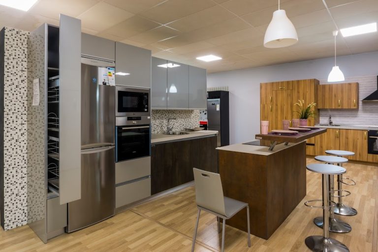 b29f58f1 8412 4c44 9f9e 9e22a484d45f